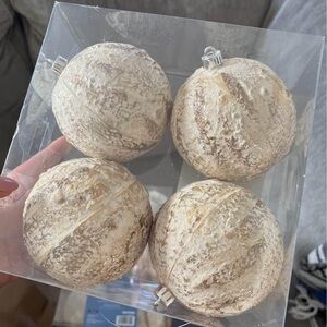 Christmas Ordnaments